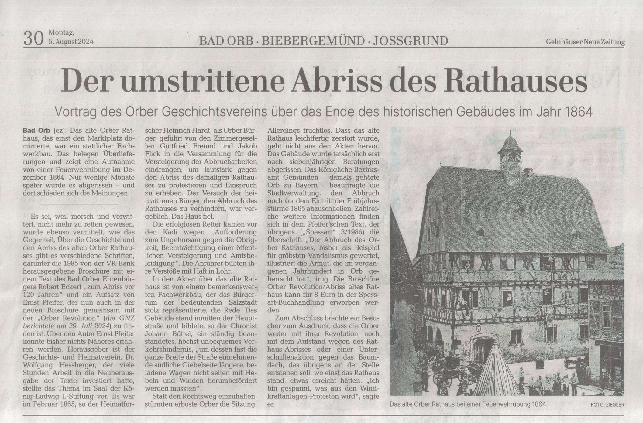 Zeitungsausschnitt: Der umstrittene Abriss des Rathauses